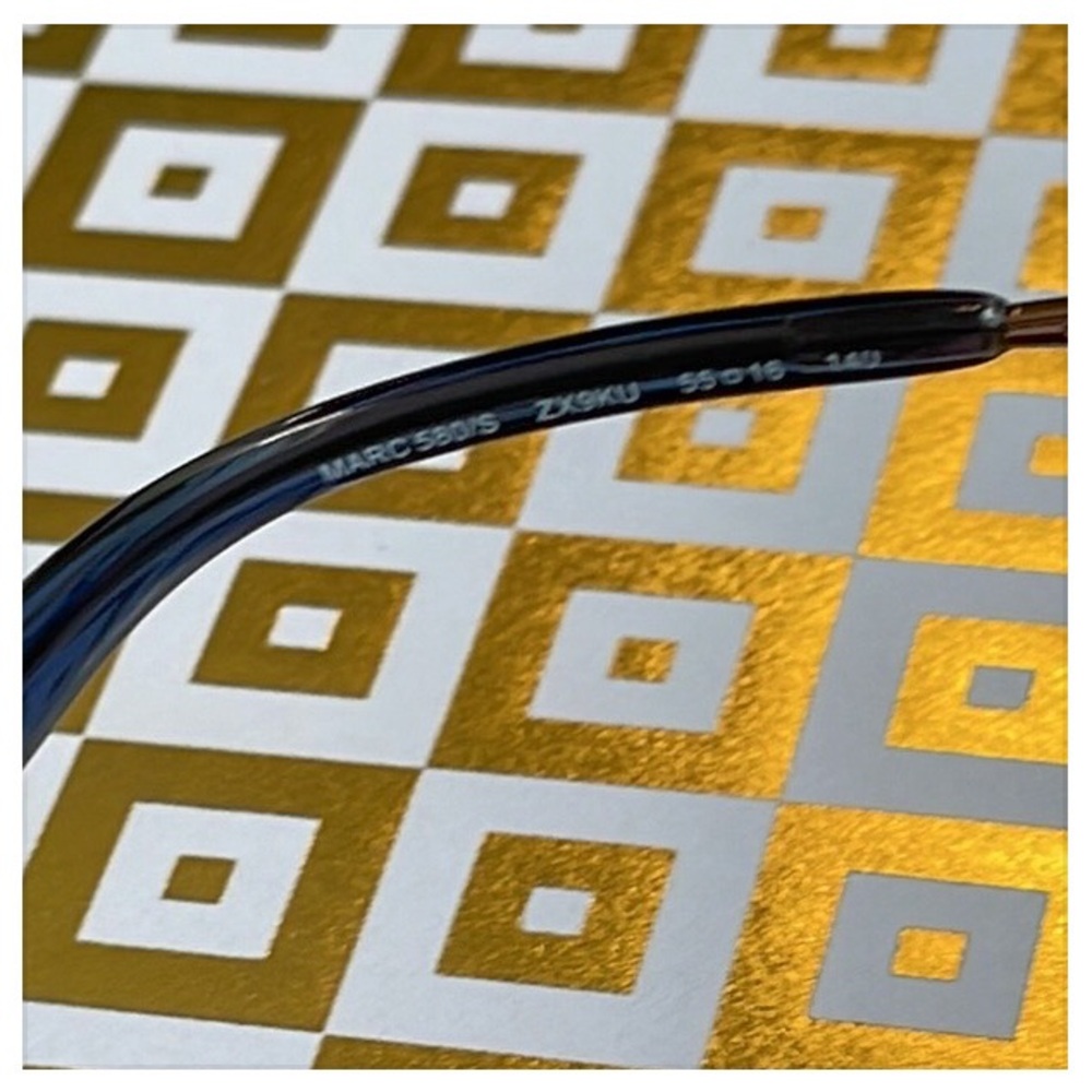 Authentic Marc Jacobs Tortoiseshell Sunglasses St… - image 6